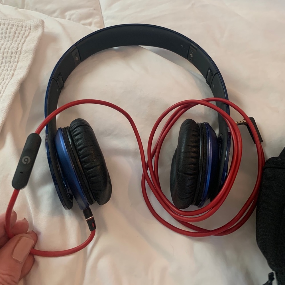Beats corded foldable headphones